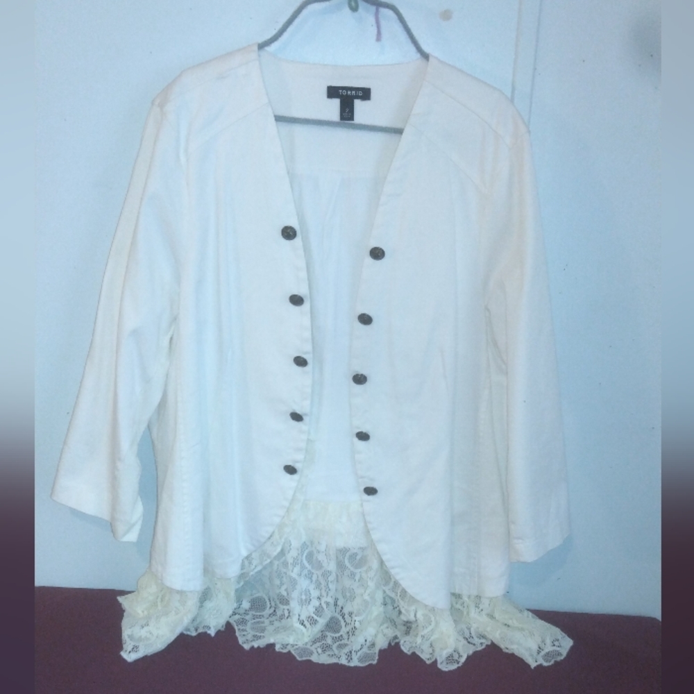 Torrid size 2 white jacket with lace